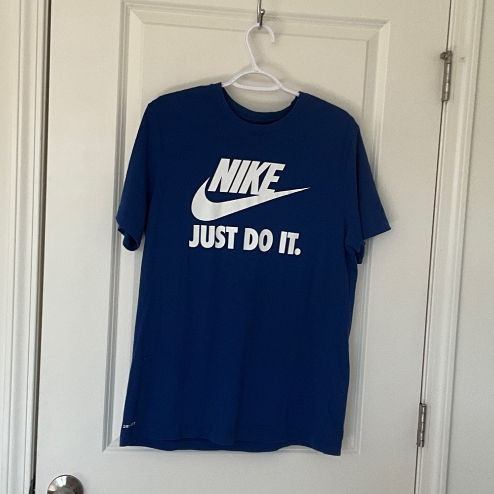 $5 Nike Men's Tee